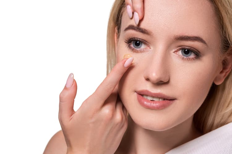 Contact lenses at Robsons Eyecare